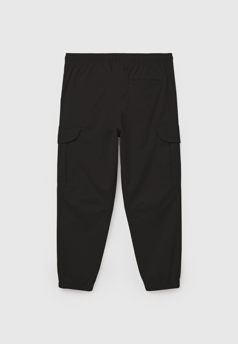 Pull Bear Cargo Trouser in Black DS 104 0402 006 1