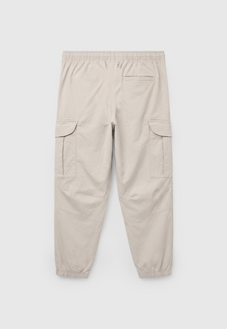 Pull Bear Cargo Trouser in Light Grey DS 104 0402 004 1